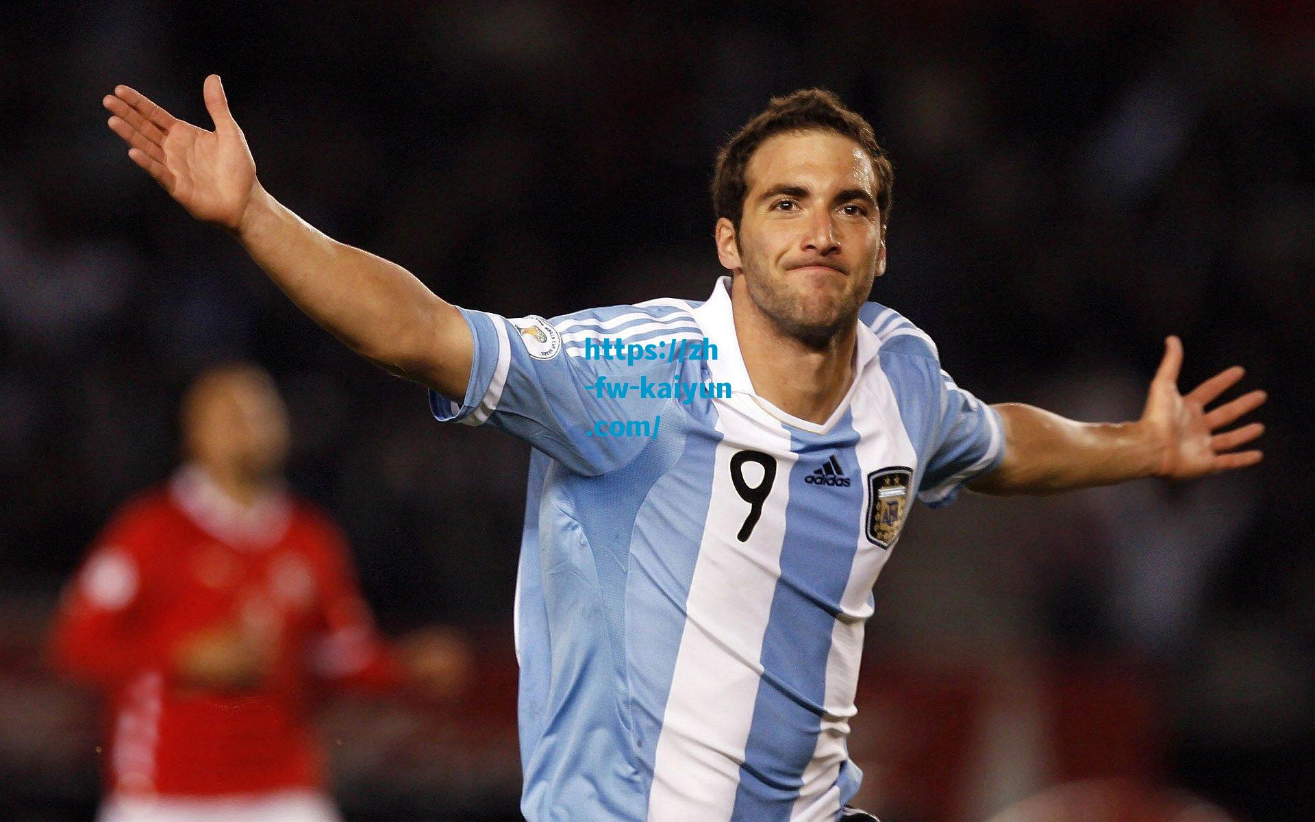 土超豪门贝西克塔斯瞄准埃默森 米兰边缘右后卫或迎转机